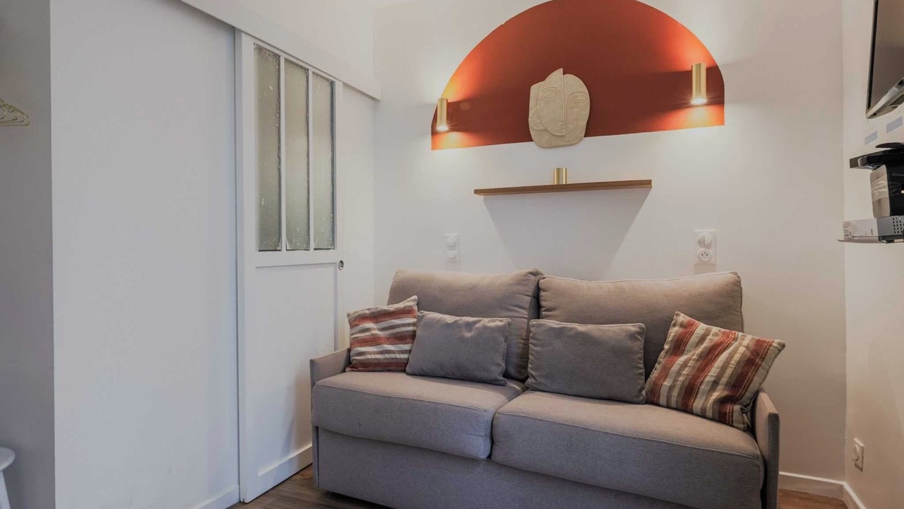 Photo of Livingroom in Quartier du Faubourg-Montmartre