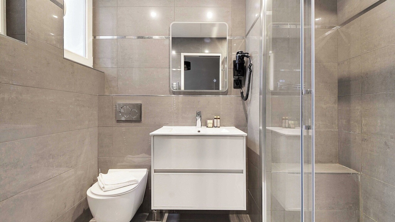Photo of Bathroom in Chaussee-d'Antin