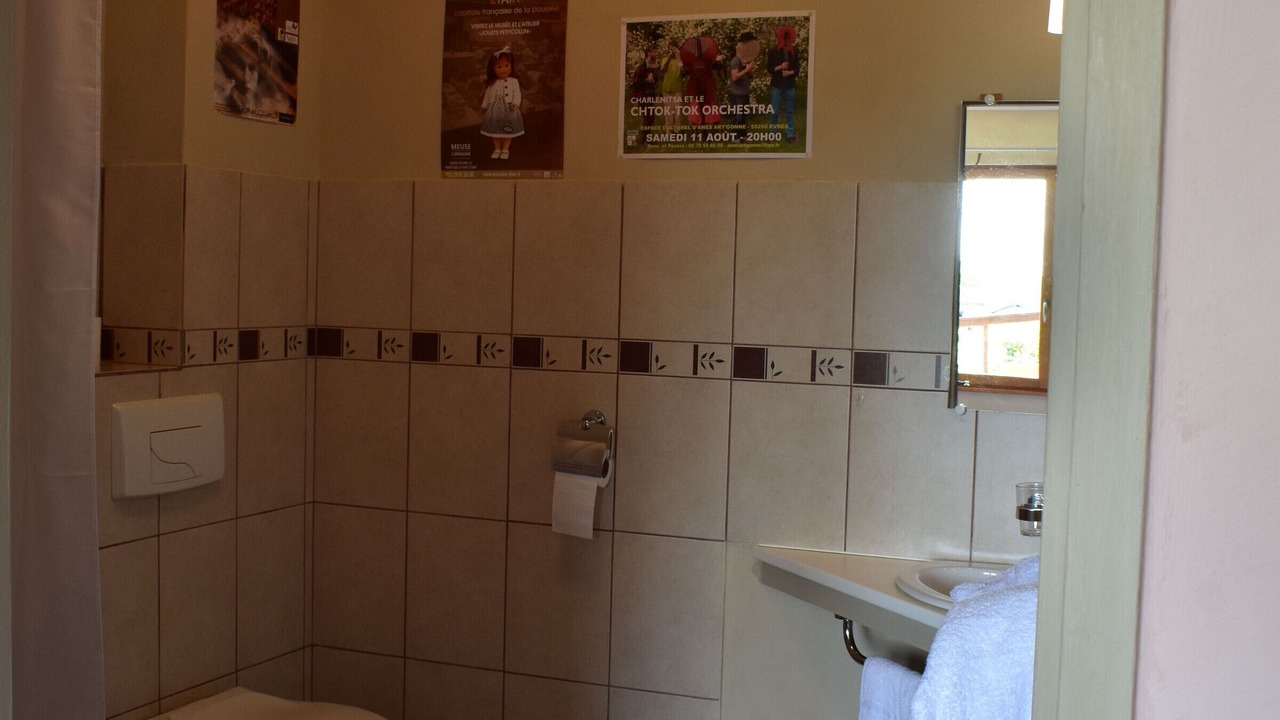 Photo of Bathroom in Dun-sur-Meuse