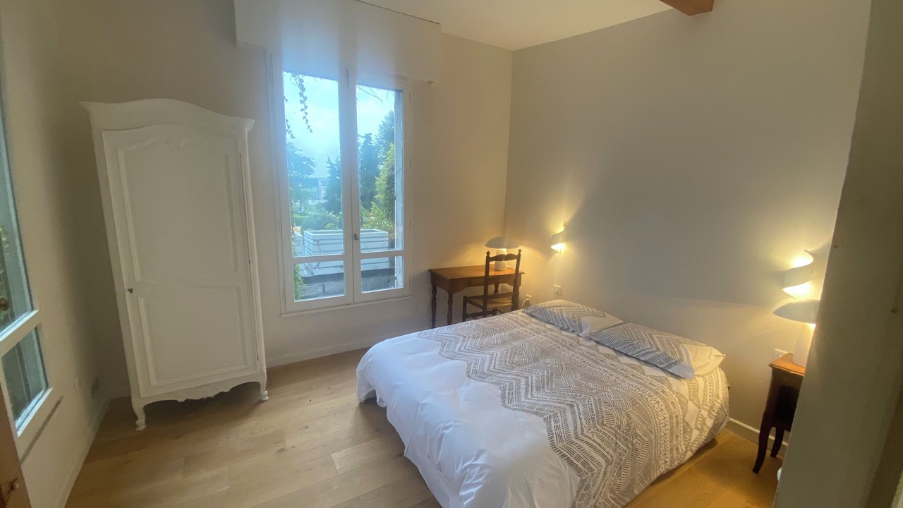 Photo of Bedroom in Enghien-les-Bains
