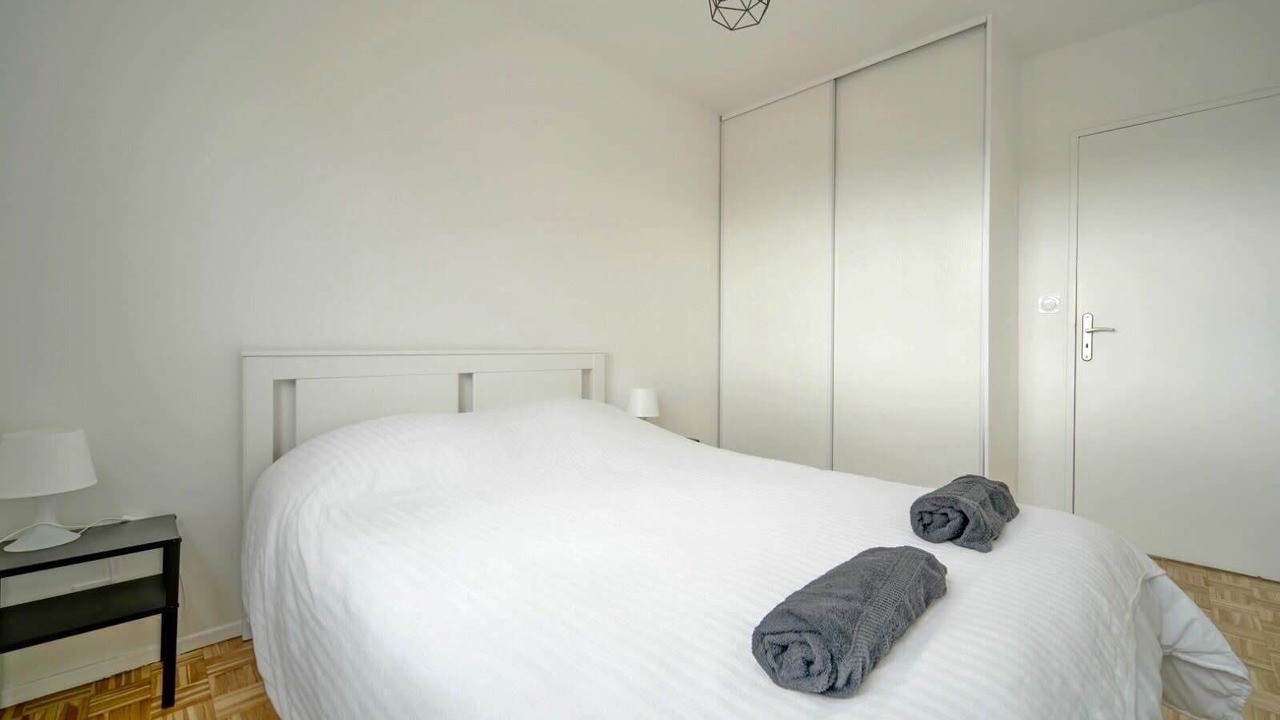 Photo of Bedroom in Les Puces de Saint-Ouen