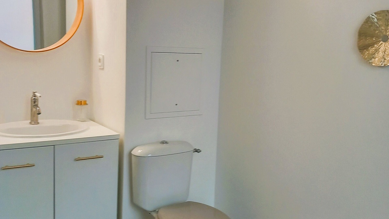 Photo of Bathroom in Cergy
