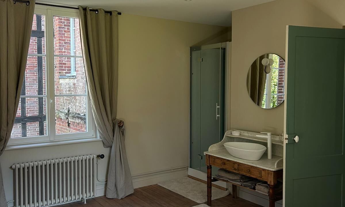 Photo of Bedroom in Fontaine-en-Bray
