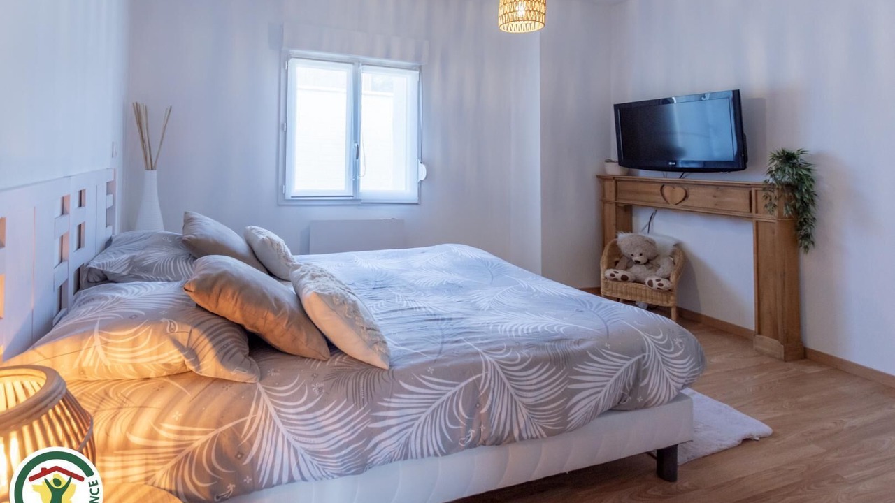 Photo of Bedroom in Livry-Louvercy
