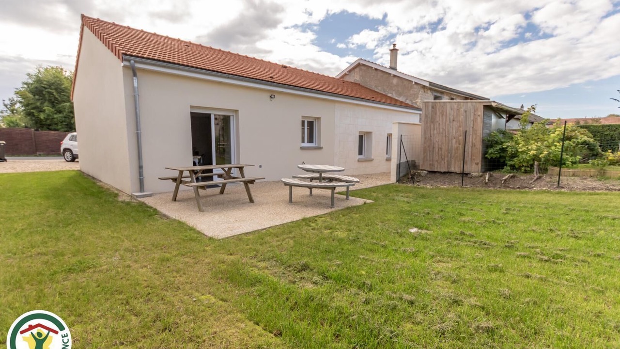 Photo of Outdoor in Livry-Louvercy
