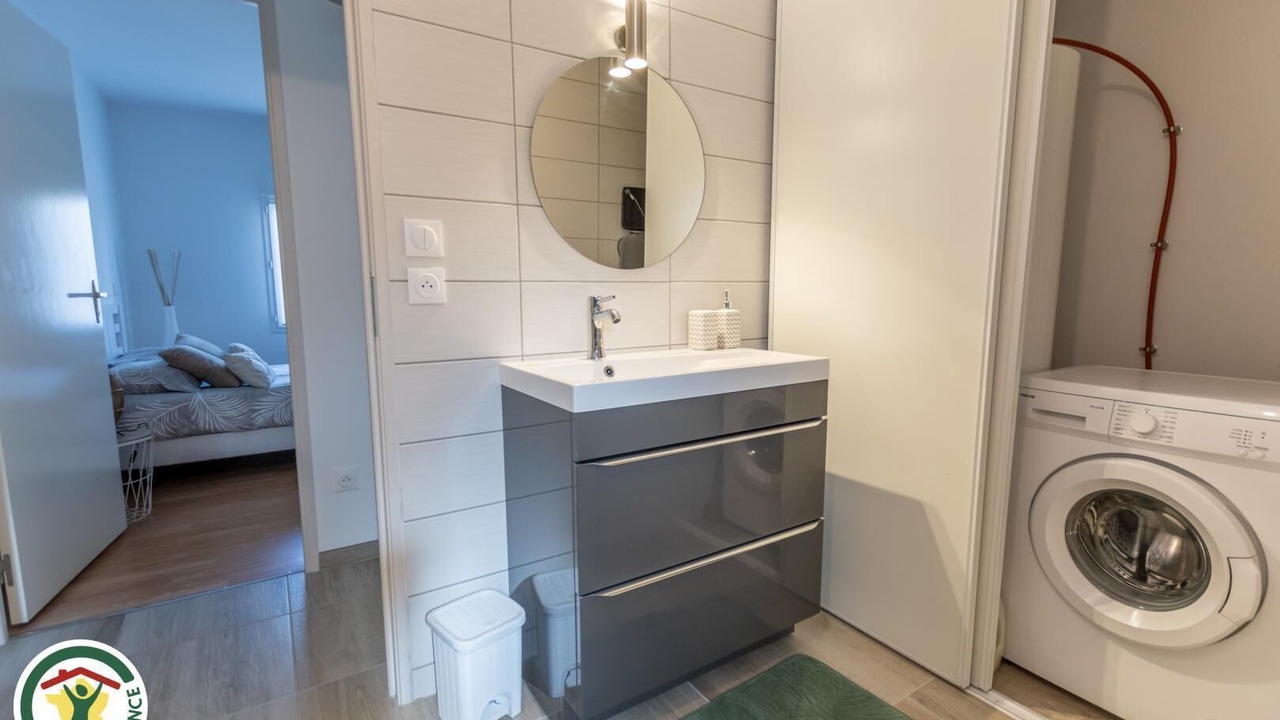 Photo of Bathroom in Livry-Louvercy