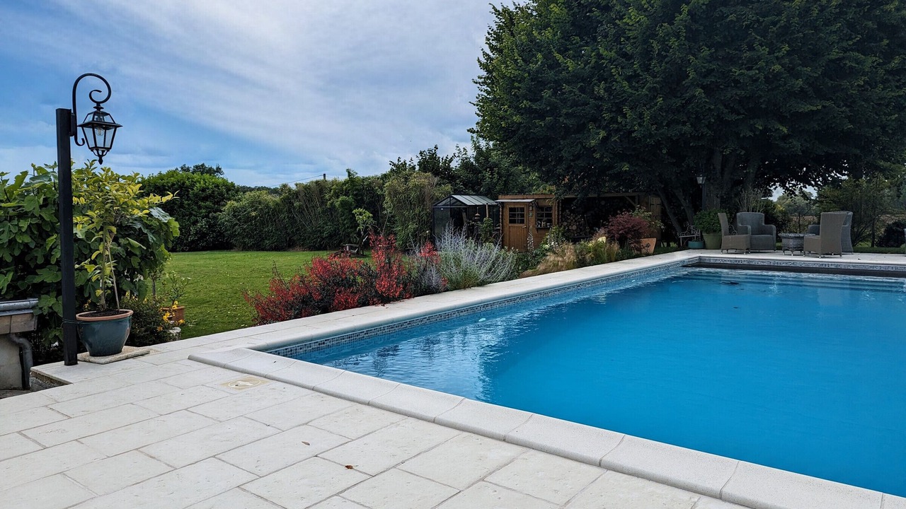 Photo of Outdoor in Paulnay
