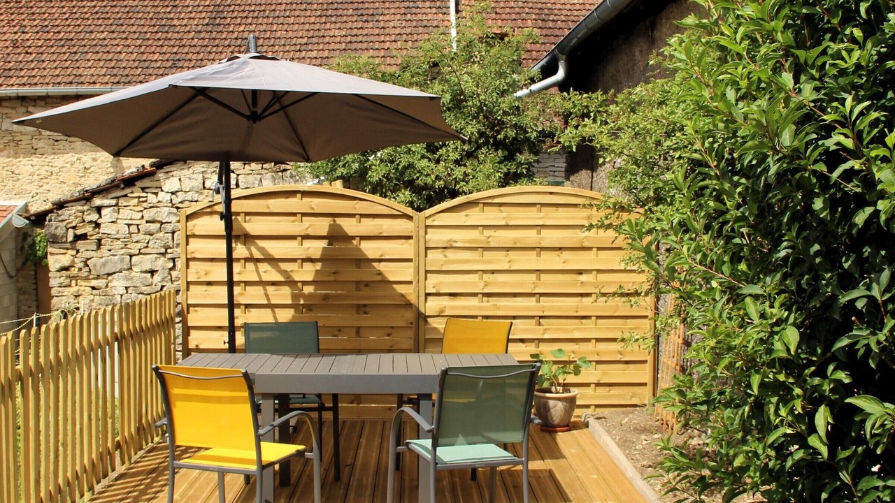 Photo of Outdoor in Gourgeon