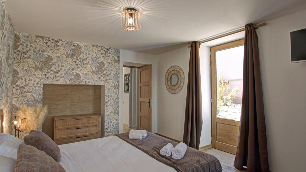 Photo of Bedroom in La Benissons-Dieu