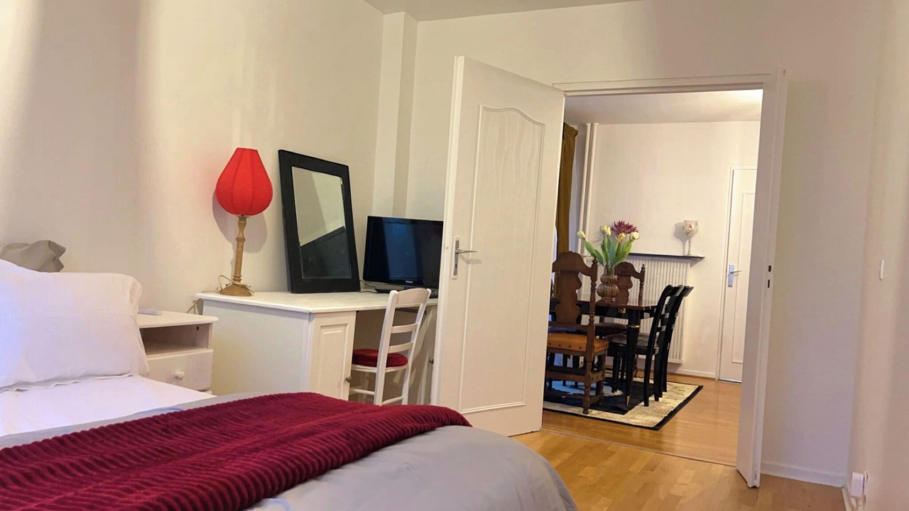 Photo of Bedroom in Colombes