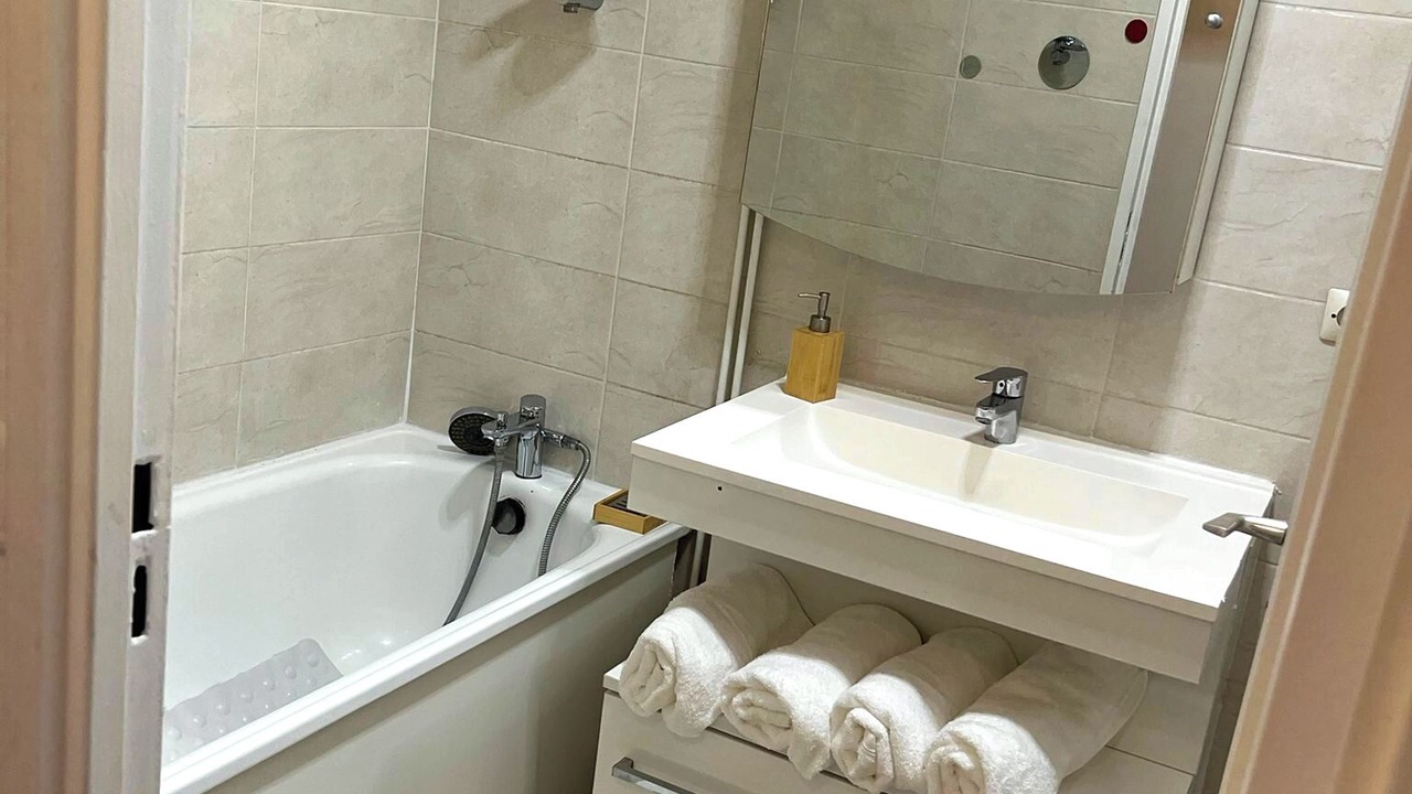 Photo of Bathroom in Colombes