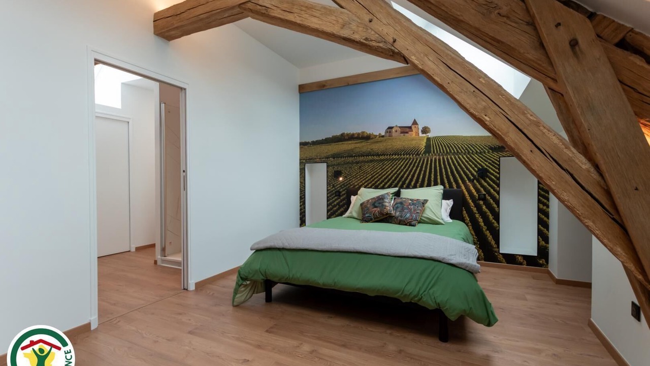 Photo of Bedroom in Monthelon