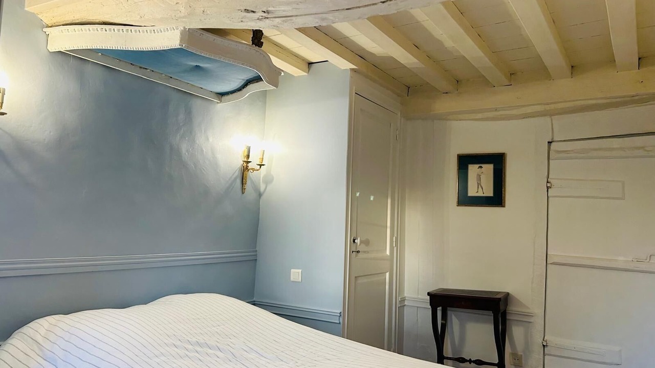Photo of Bedroom in Mentheville