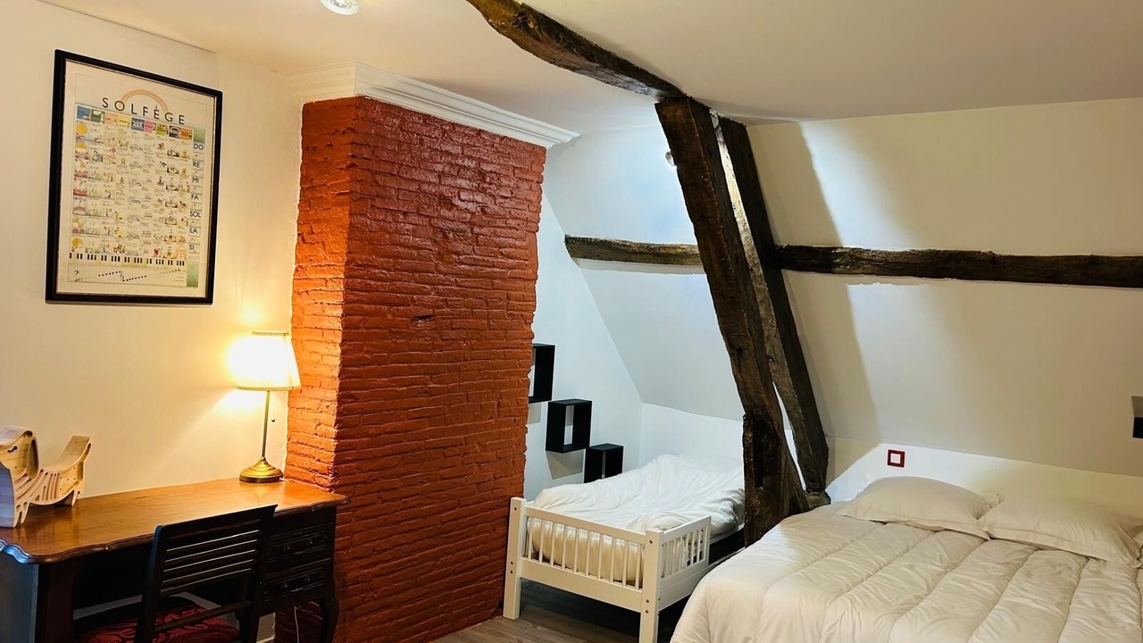 Photo of Bedroom in Mentheville