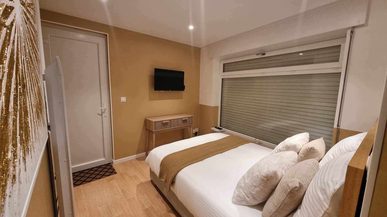 Photo of Bedroom in Gare