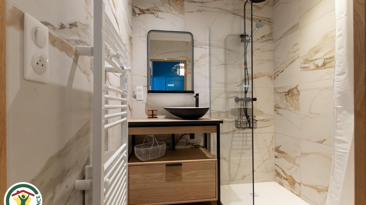 Photo of Bathroom in Epernay