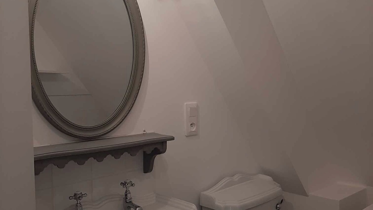 Photo of Bathroom in Doudeauville