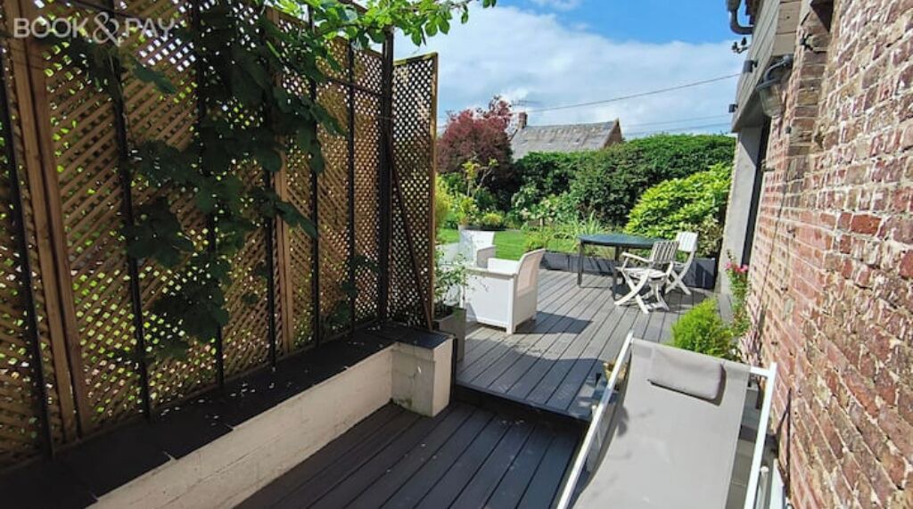 Photo of Patio Balcony in Mesbrecourt-Richecourt