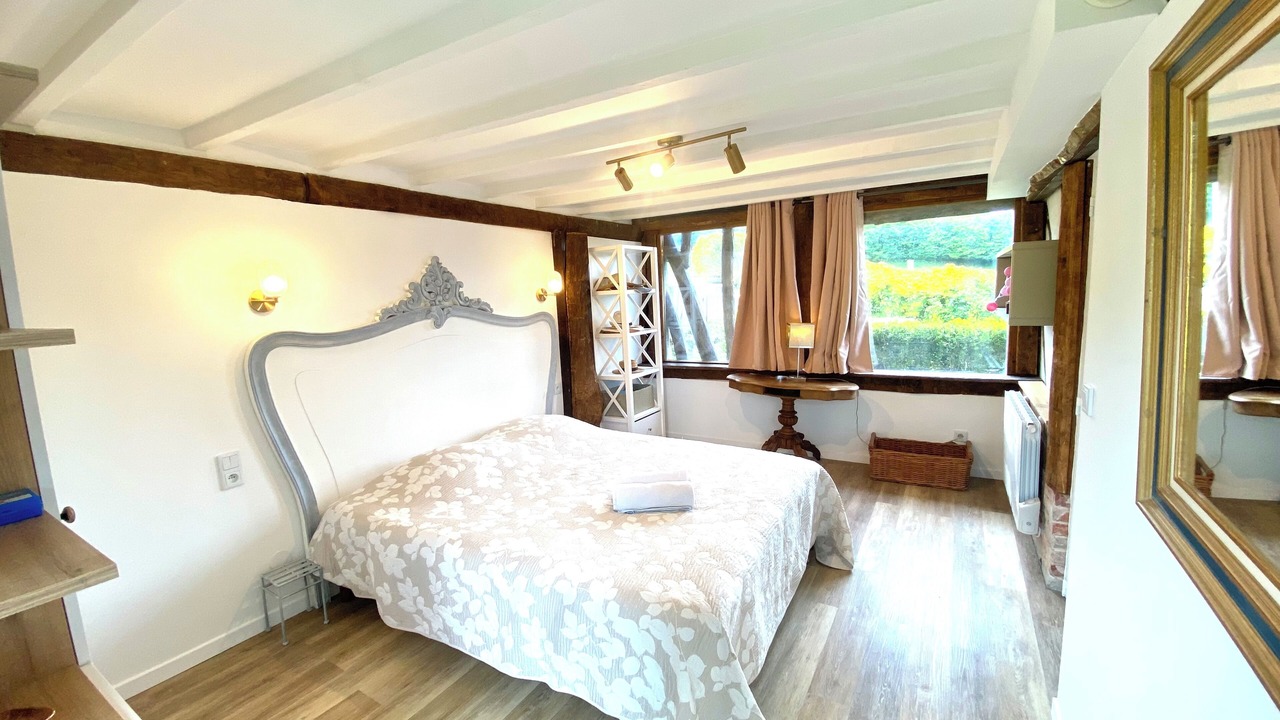 Photo of Bedroom in Camembert