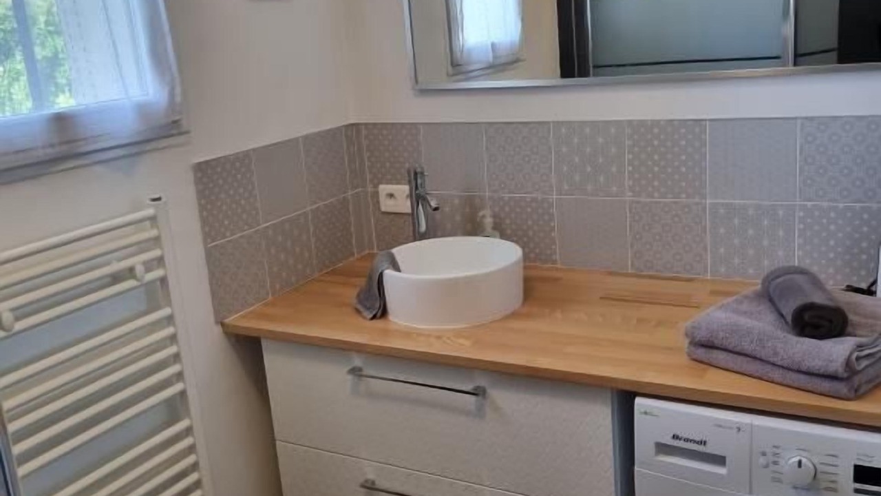 Photo of Bathroom in Orrouy