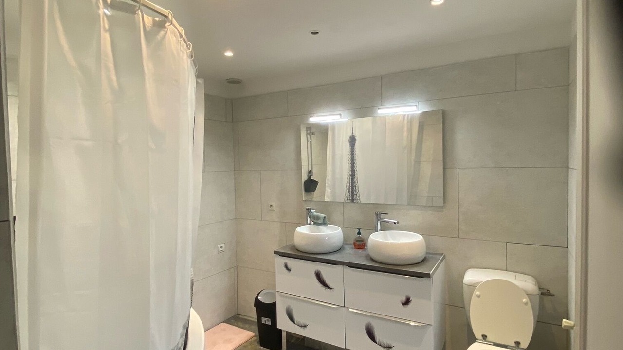 Photo of Bathroom in Montry