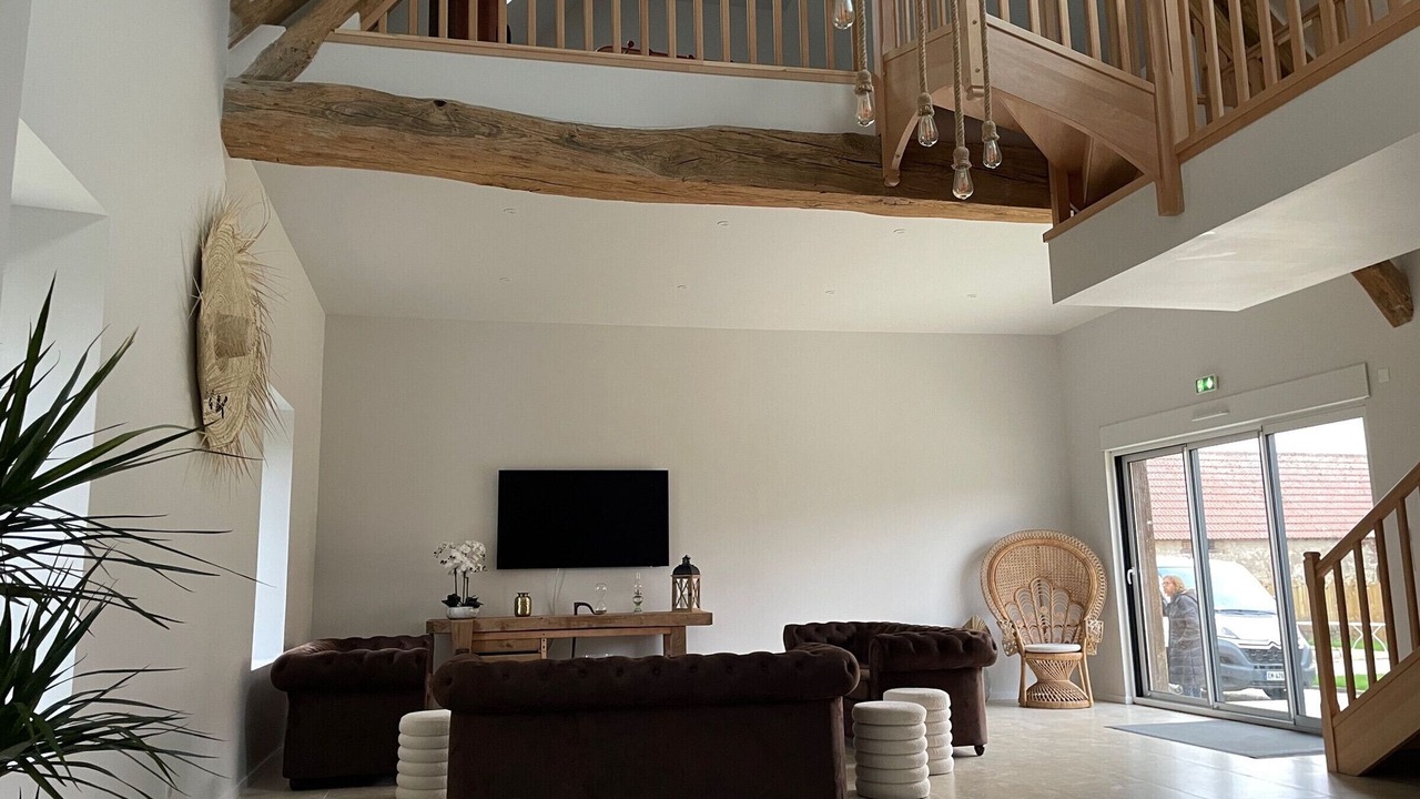 Photo of Livingroom in Lorcy
