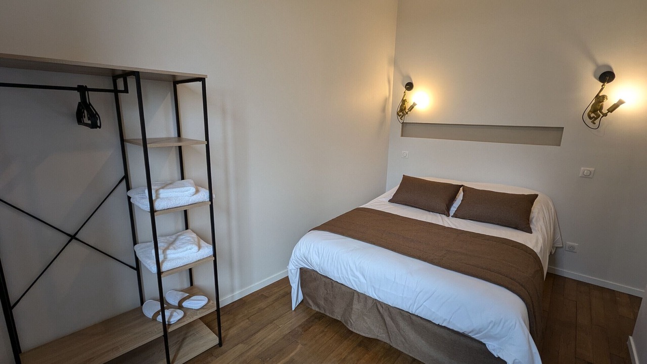 Photo of Bedroom in Lorcy