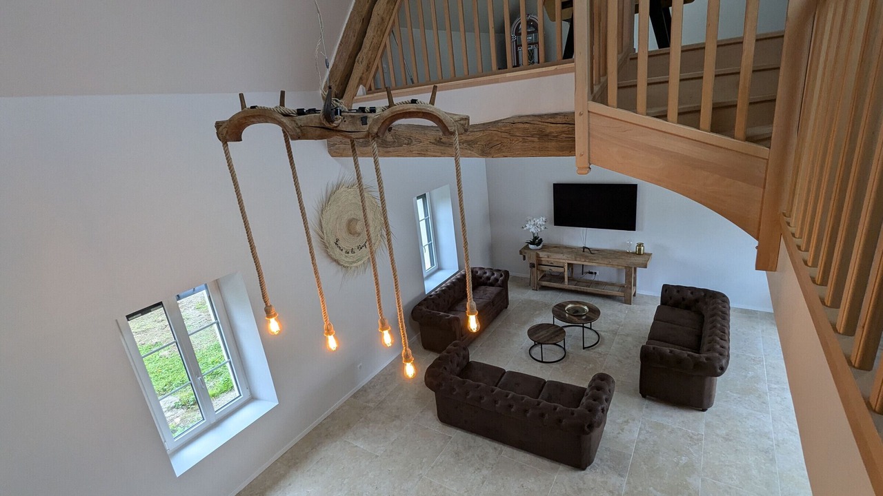 Photo of Livingroom in Lorcy