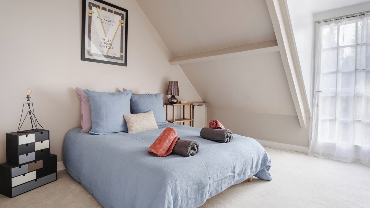 Photo of Bedroom in Saint-Nom-la-Breteche