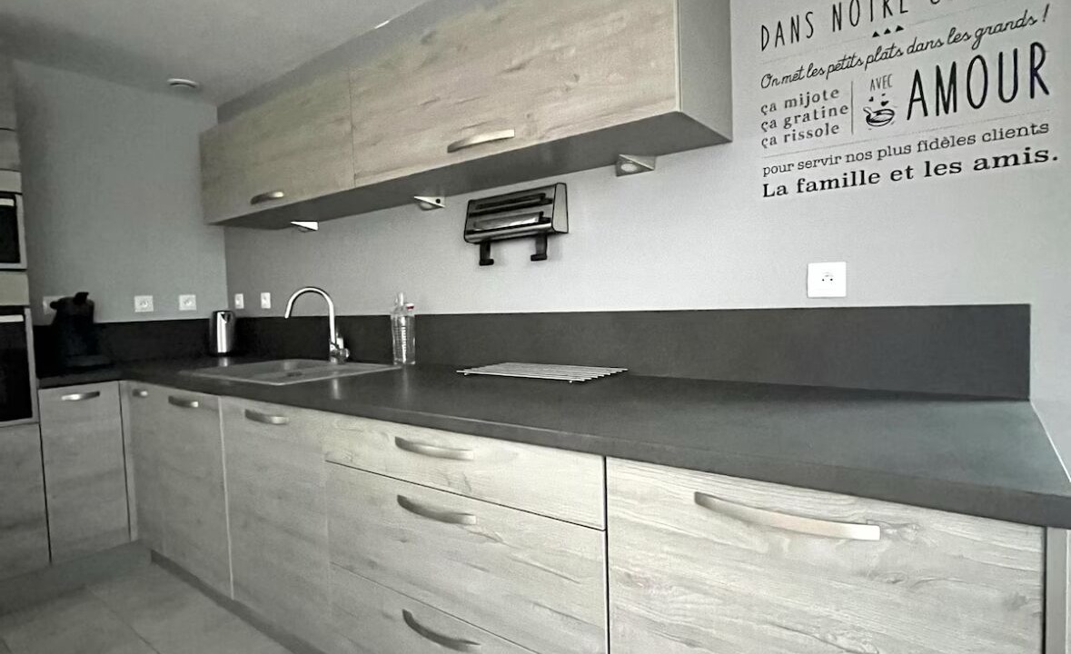 Photo of Kitchen in Neuville-Ferrieres