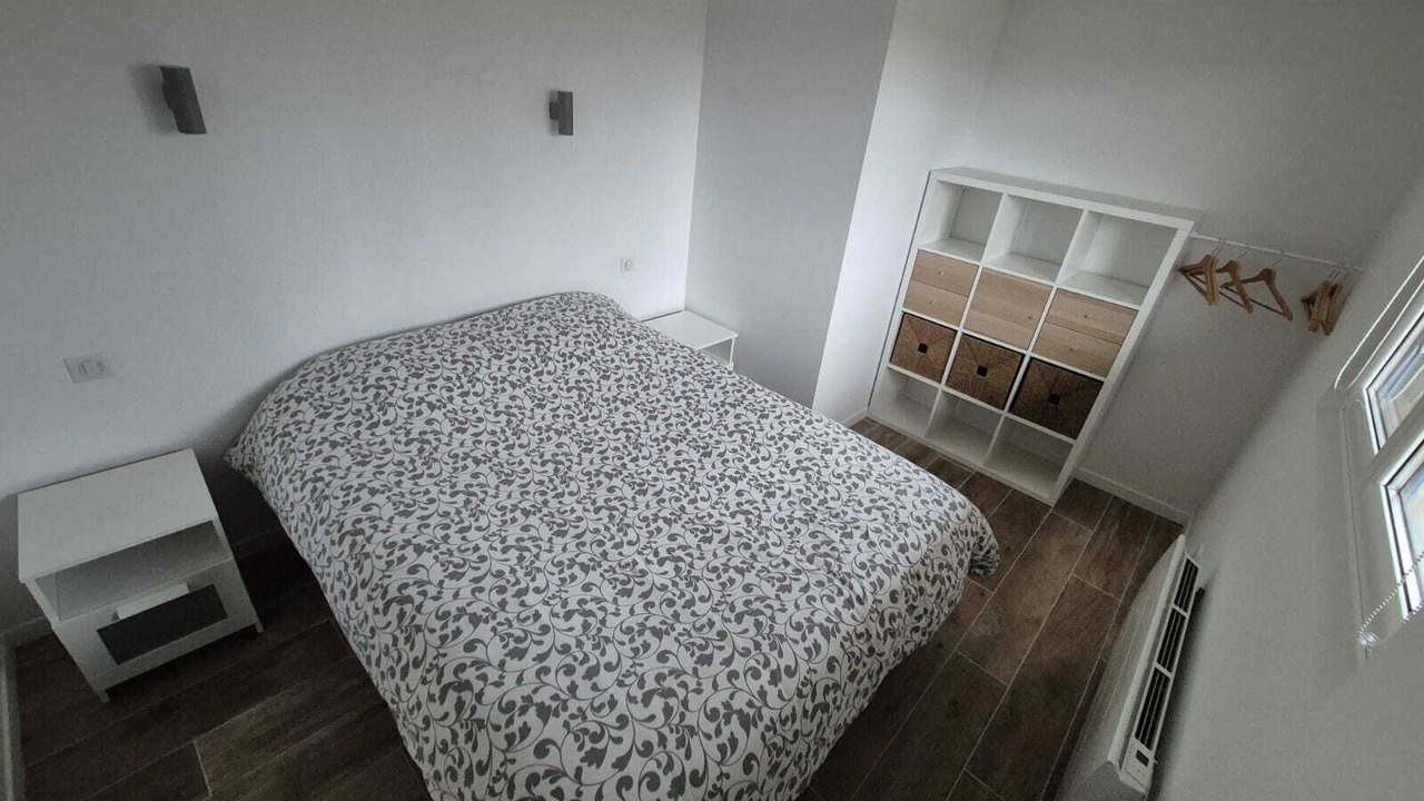 Photo of Bedroom in Prunay-sur-Essonne