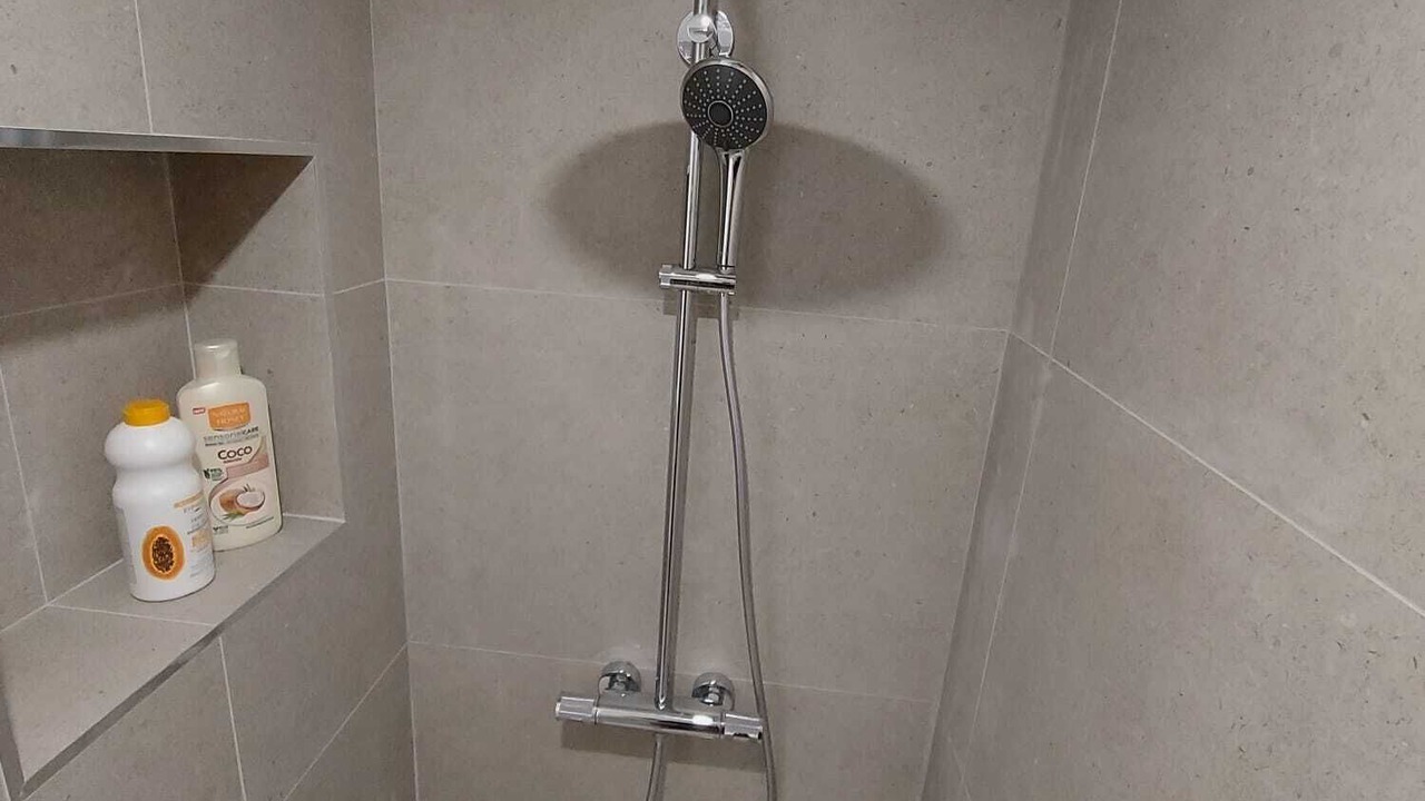 Photo of Bathroom in Prunay-sur-Essonne
