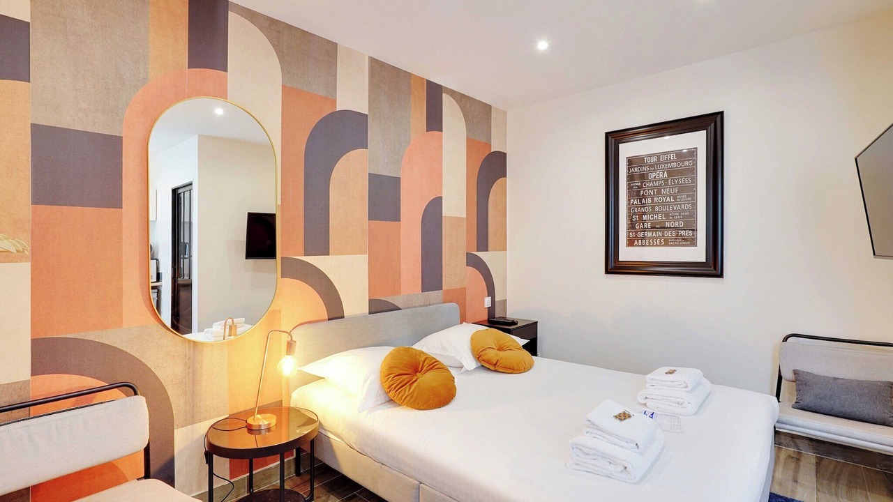Photo of Bedroom in Levallois-Perret