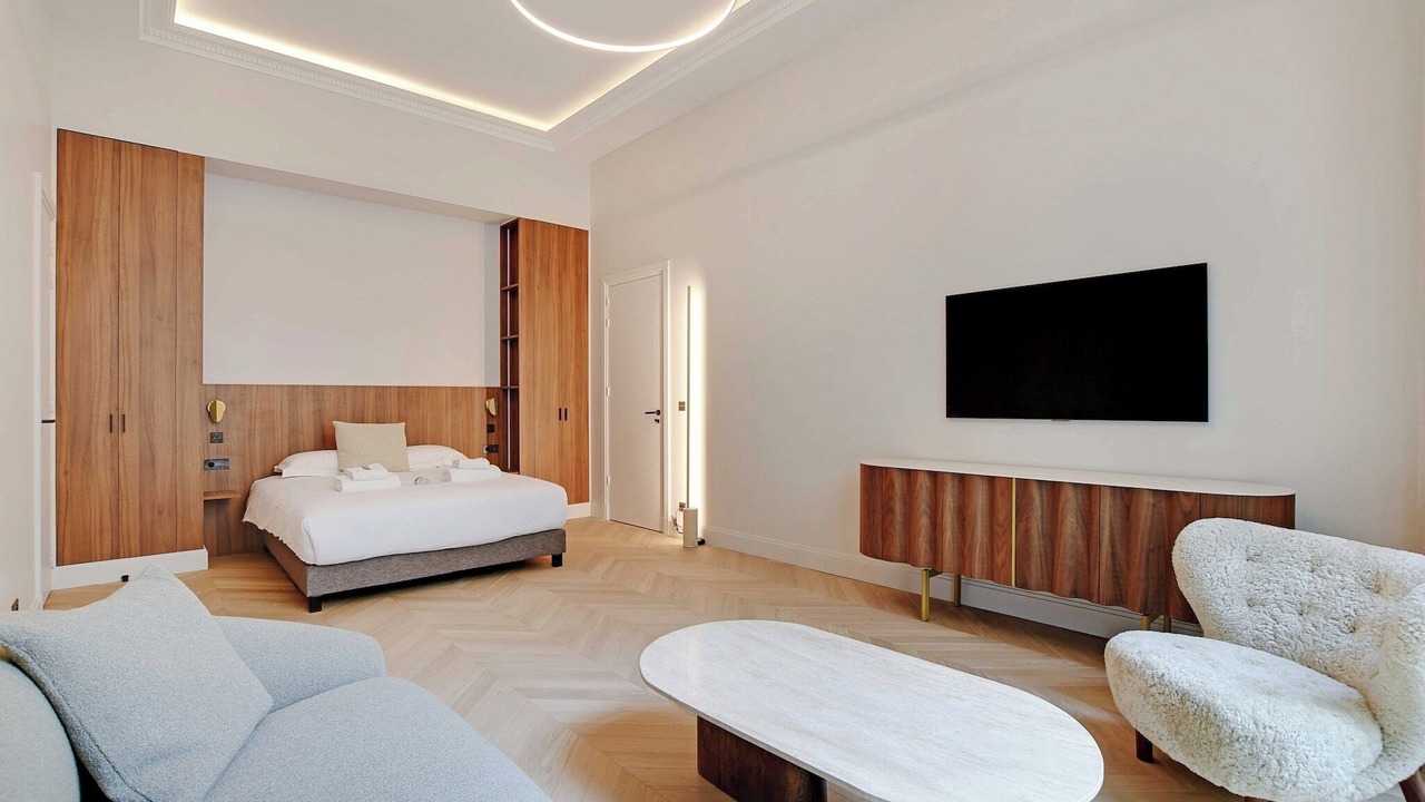 Photo of Bedroom in Champs-Elysees