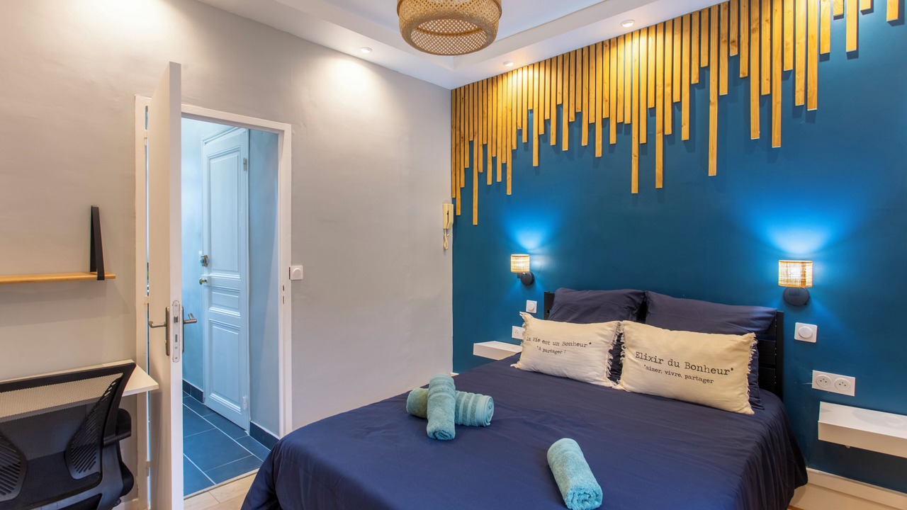 Photo of Bedroom in Sainte-Anne - Faubourg Noyon