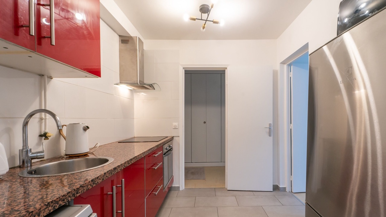 Photo of Kitchen in Stains