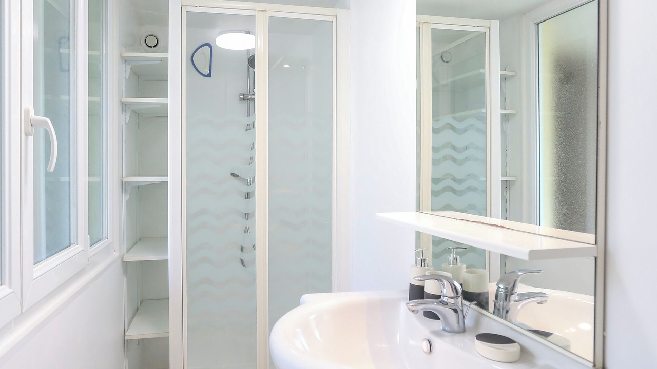 Photo of Bathroom in Sainte-Anne - Faubourg Noyon