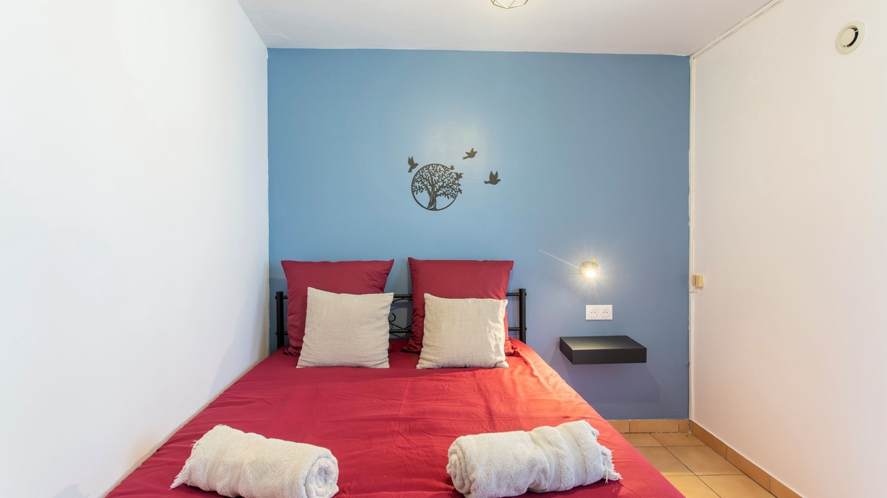 Photo of Bedroom in Sainte-Anne - Faubourg Noyon