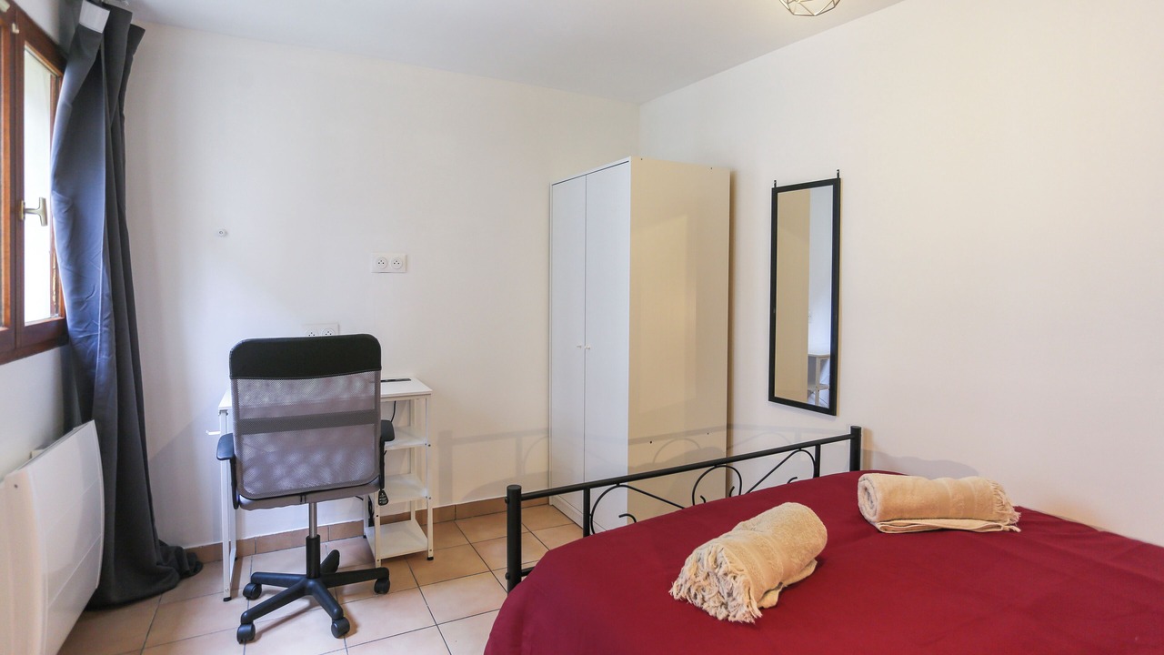 Photo of Bedroom in Sainte-Anne - Faubourg Noyon