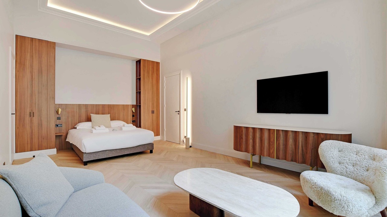 Photo of Bedroom in Champs-Elysees