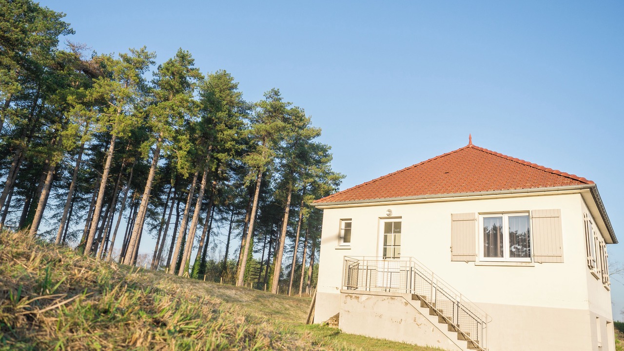 Photo of Outdoor in Saint-Quentin-en-Tourmont