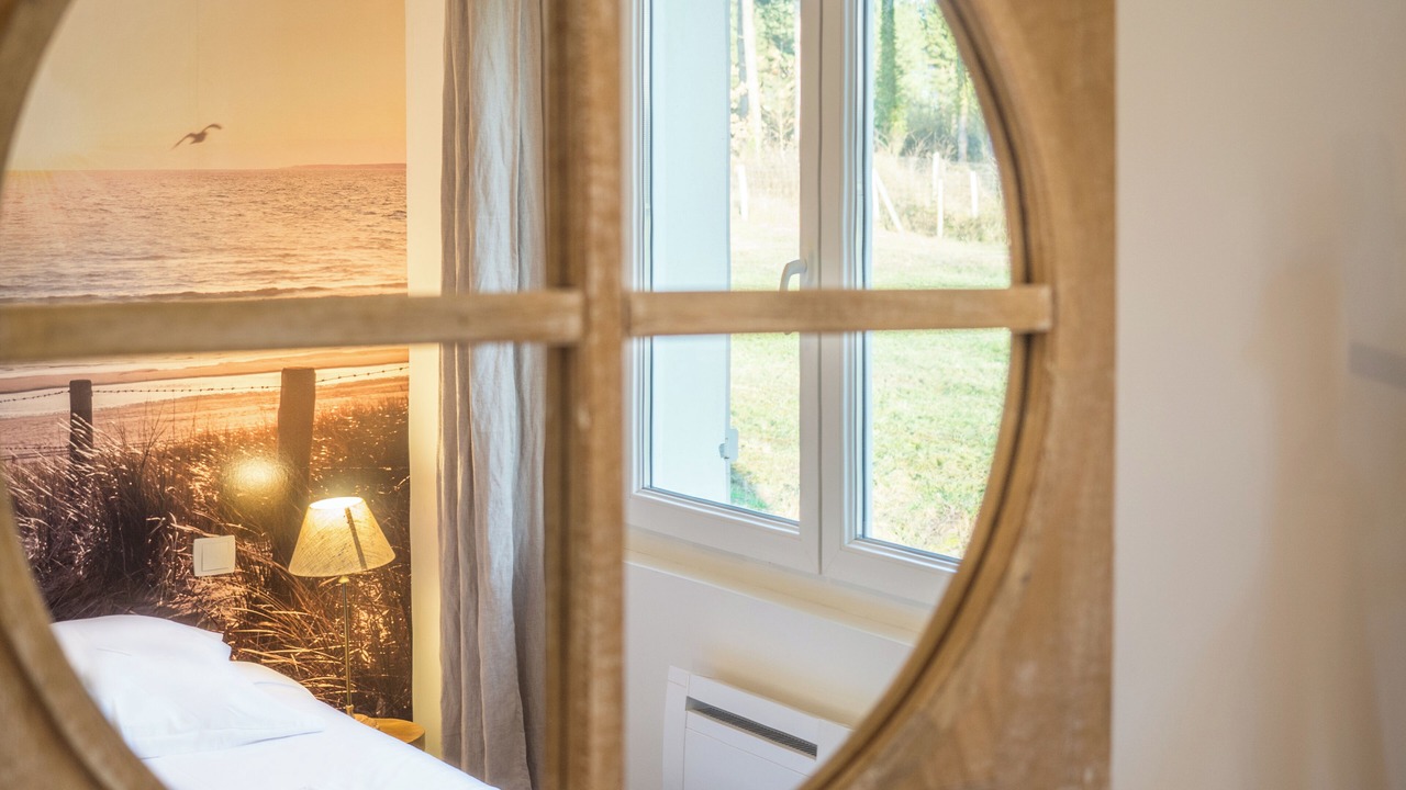 Photo of Bedroom in Saint-Quentin-en-Tourmont