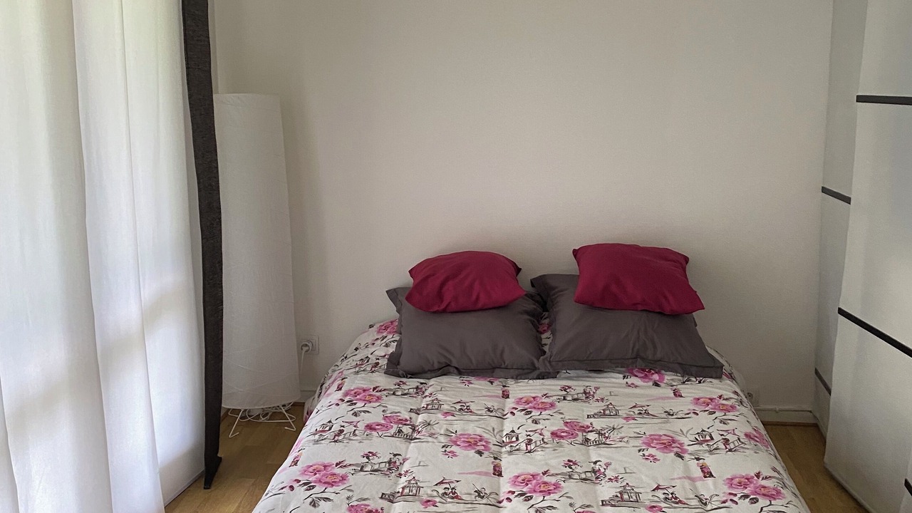 Photo of Bedroom in Centre