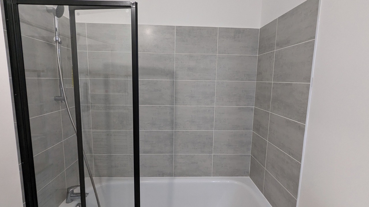 Photo of Bathroom in Verneuil-sur-Seine