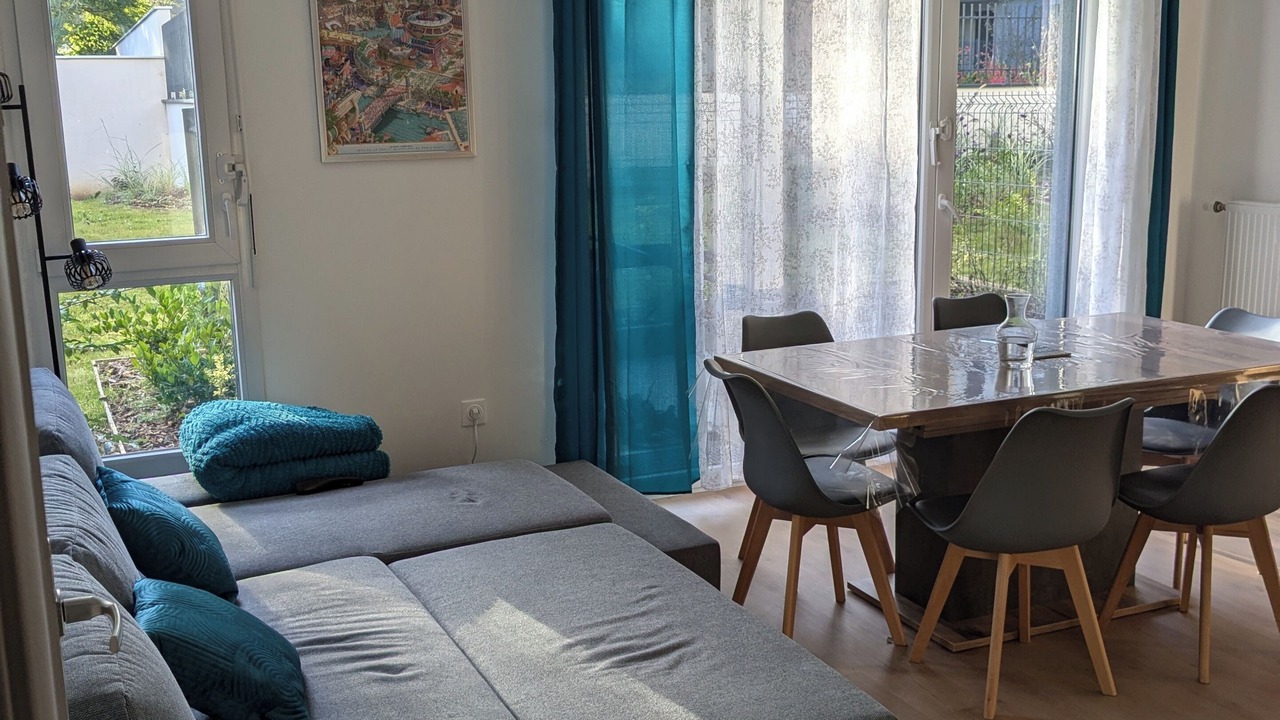 Photo of Livingroom in Verneuil-sur-Seine