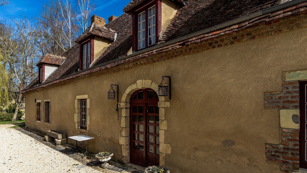 Photo of Outdoor in Le Veurdre