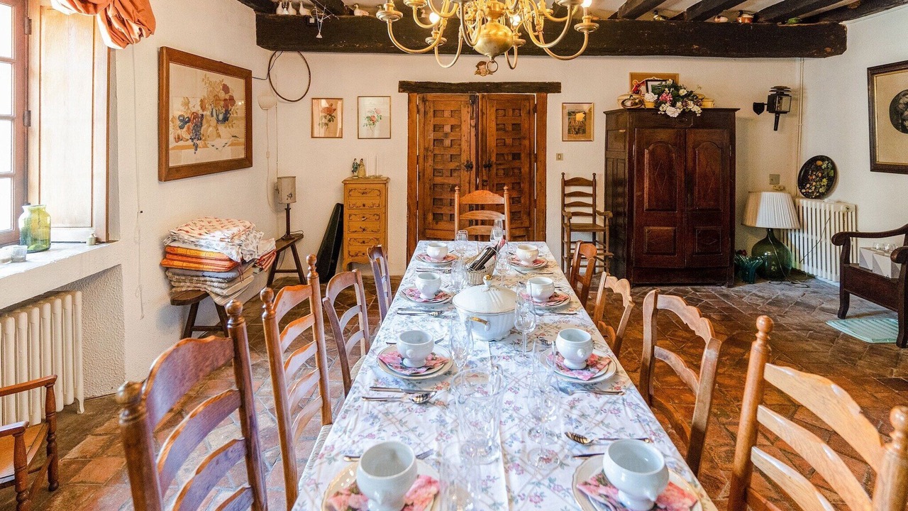 Photo of Livingroom in Le Veurdre