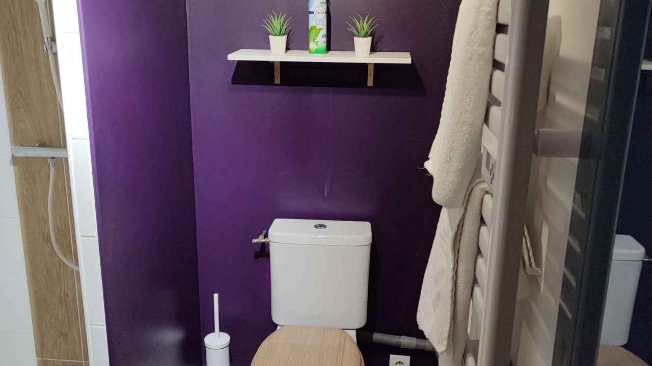 Photo of Bathroom in Criquebeuf-sur-Seine