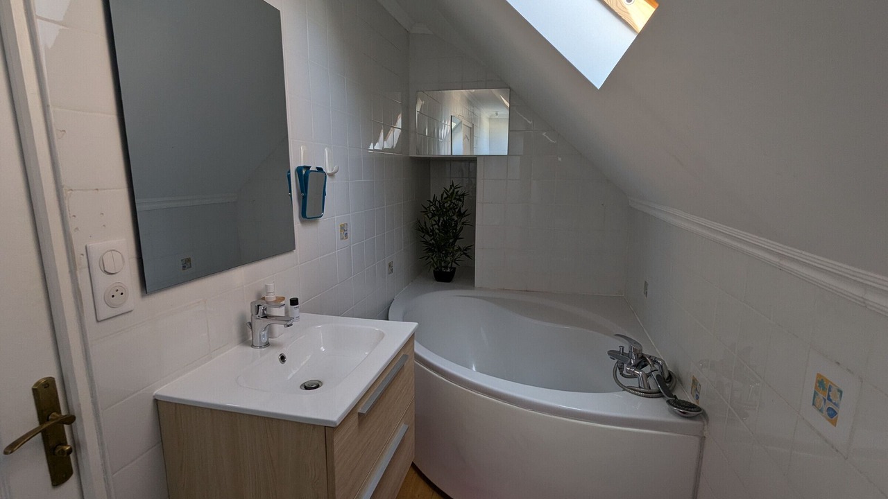 Photo of Bathroom in Montargis