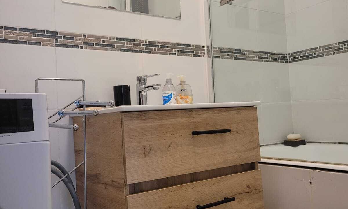 Photo of Bathroom in Joigny